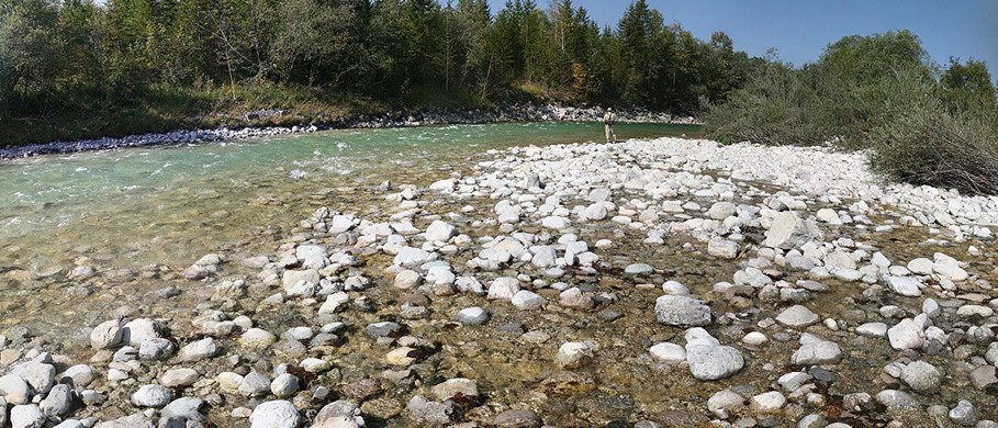 Hier ein Werkzeug zu verlieren macht ein Wiederfinden nahezu unmöglich und bedeutet gegebenenfalls das Ende des Fliegenfischer-Tags. Flyfishing Europe