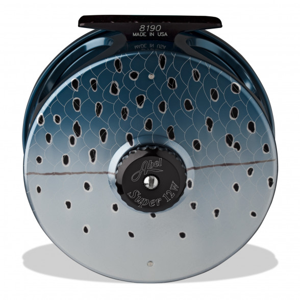 Abel Fliegenrolle Super 12W LA, Rückseite, im Fish Skin Design Atlantic Salmon bei Flyfishing Europe
