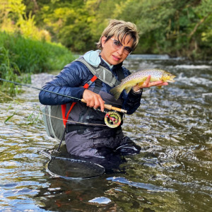 Fliegenfischerkurs Bachfischerkurs Mirjana Pavlic Sauerland NRW