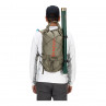 Simms Flyweight Vest Pack aufgeschnalltes Rutenrohr