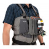 Simms Freestone Chest Pack getragen