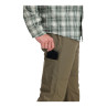 Simms Dockwear Pant Detail Cargotasche