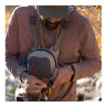 Fishpond Thunderhead Chest Pack shale im Einsatz am Wasser
