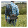 Fishpond Switchback Pro Wading System auf dem Weg zum Wasser