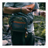 Fishpond Switchback Switchback Belt System 2.0 Huefttasche seitlich getragen