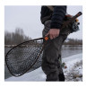 Fishpond Nomad Middle Fork Net River Armor 2.0 Kescher am Wasser im Einsatz 